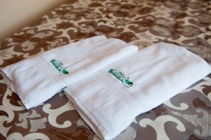 z dzieckiem w górach